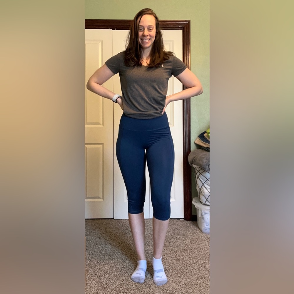 Peach Perfect Wear Leggings. Size Small. Blue.